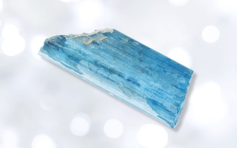 อะความารีน Aquamarine พลังสื่อสารจิตวิญญาณเบื้องลึกแห่งอารมณ์